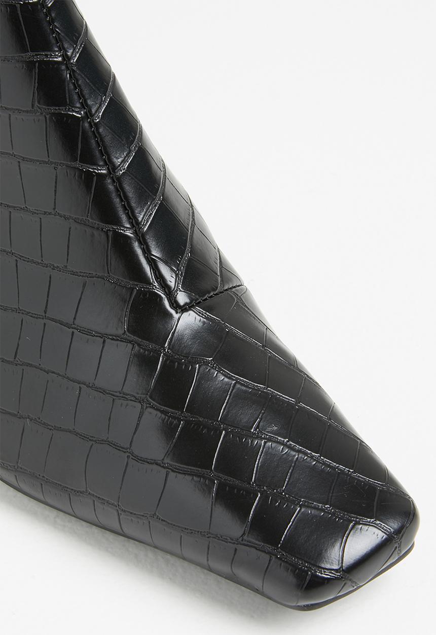 Z_Code_Z - Helen wider fit ankle boot - black