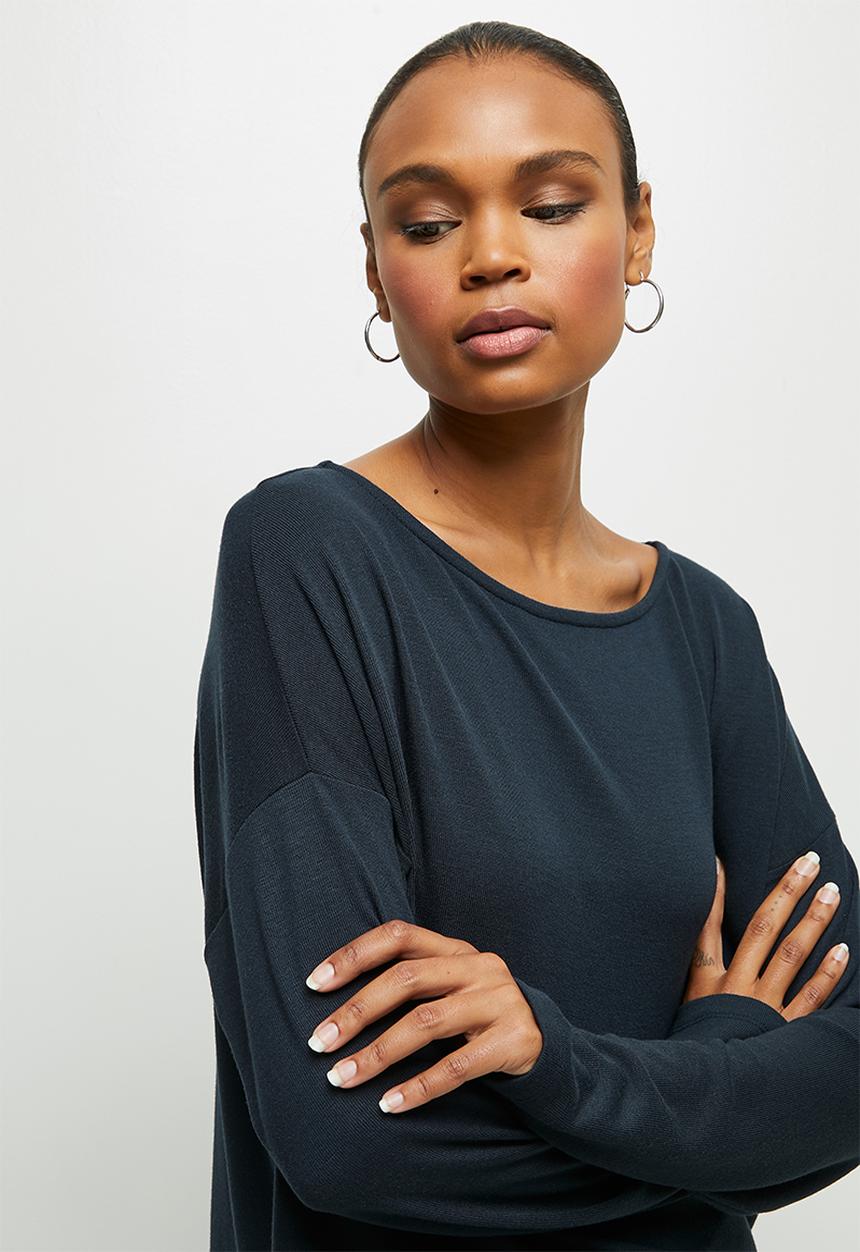 edit - Drop shoulder cut & sew top - navy