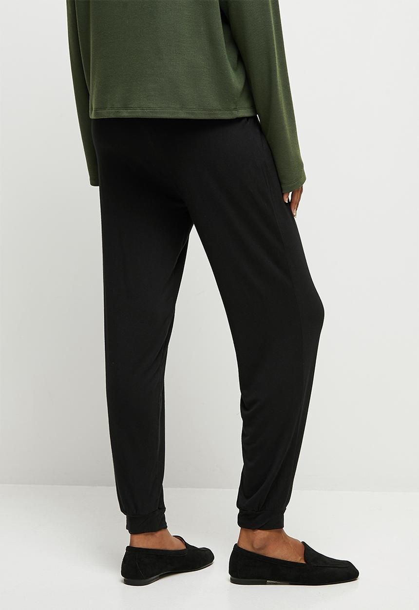 edit - Knit toggle jogger - black