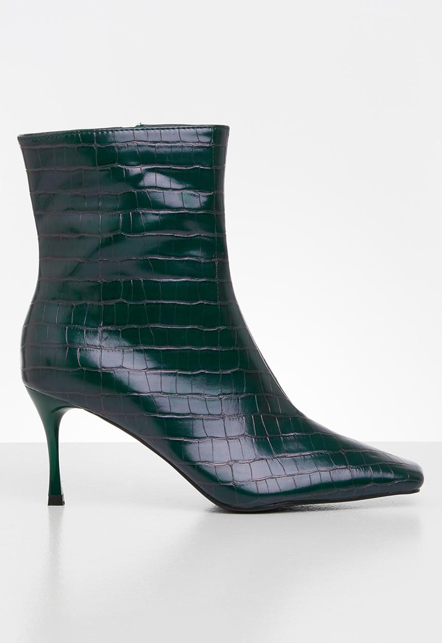 Z_Code_Z - Helen wider fit ankle boot - olive