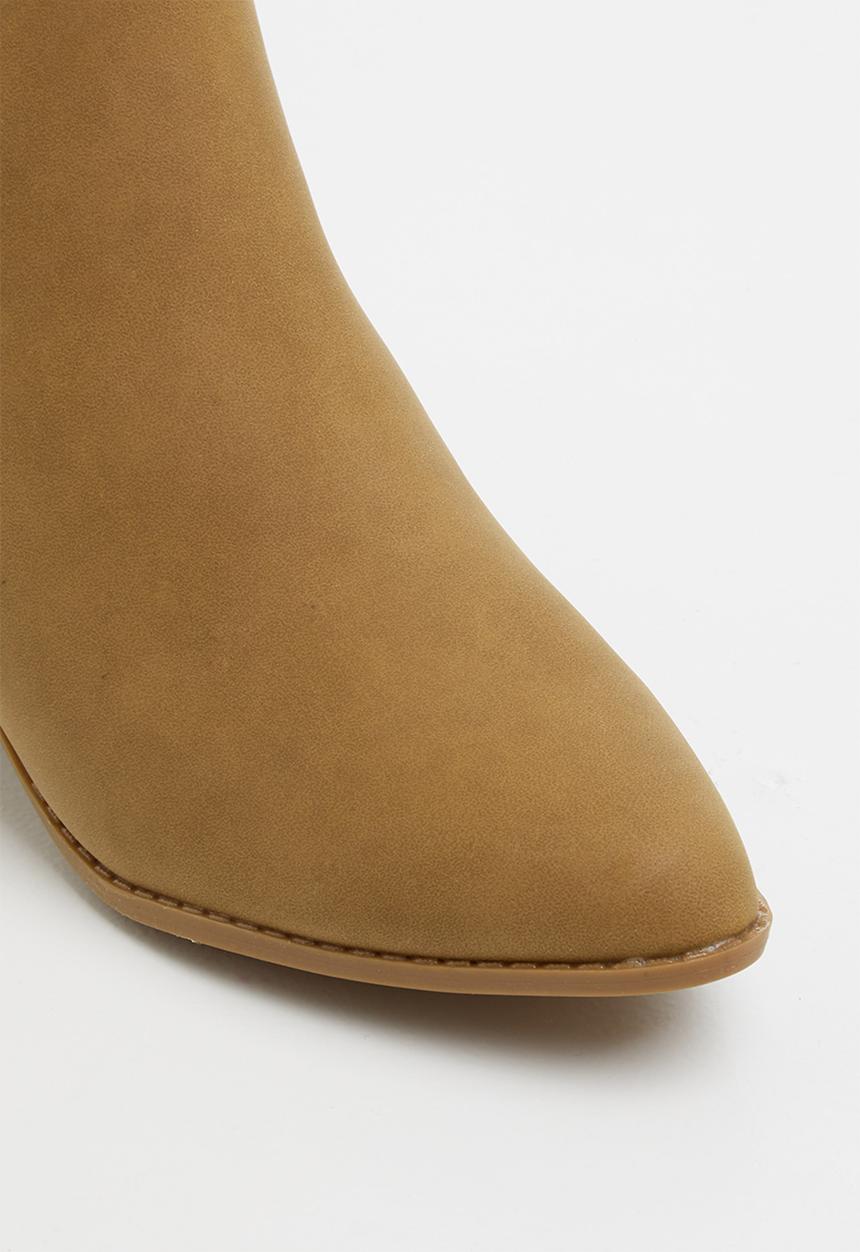 Jada - Chelsea block heel boot - tan