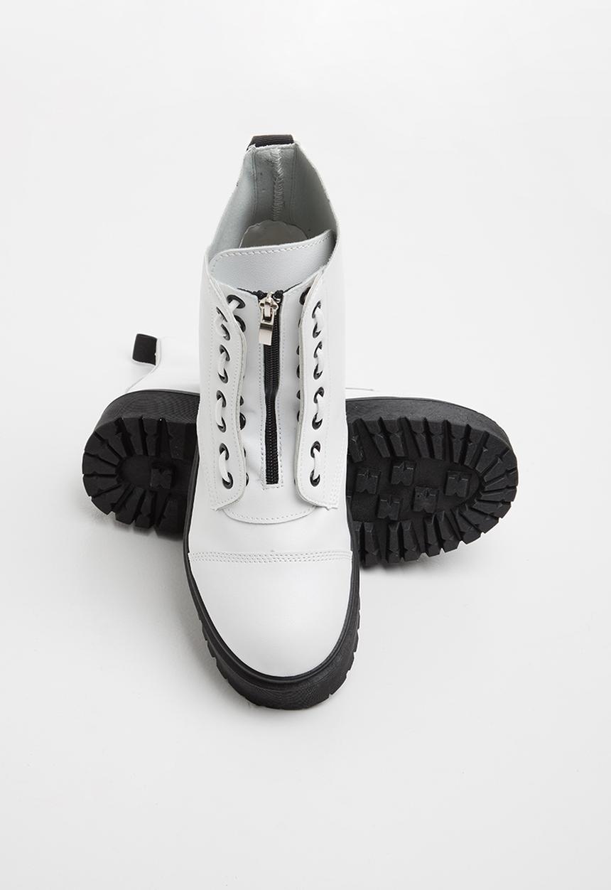 Jada - Chunky lace-up boot - white
