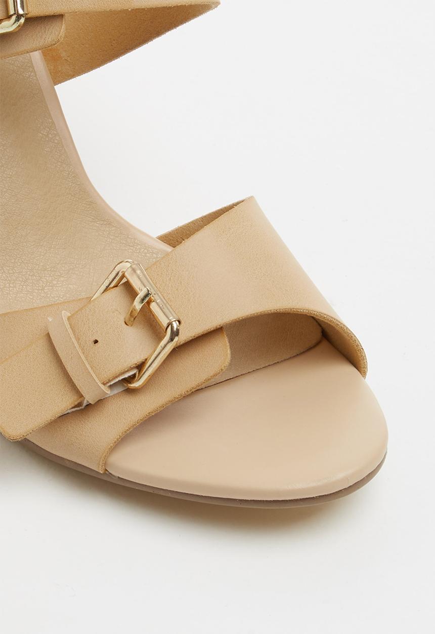 Jada - Buckle detail block heel - neutral
