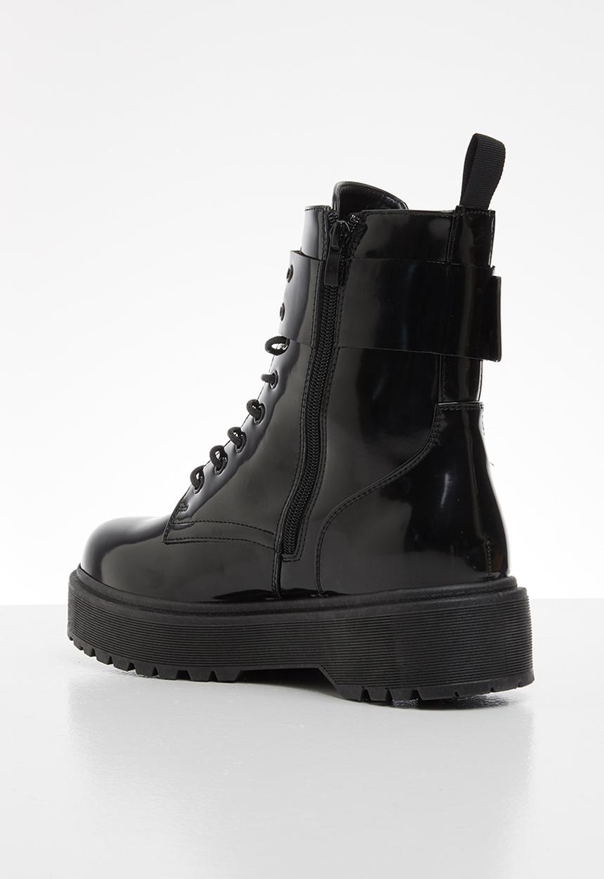Plum - Sadie lace up chunky boot - black