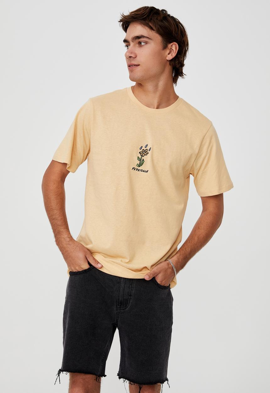 Cotton On - Tbar art T-shirt - sunbleach