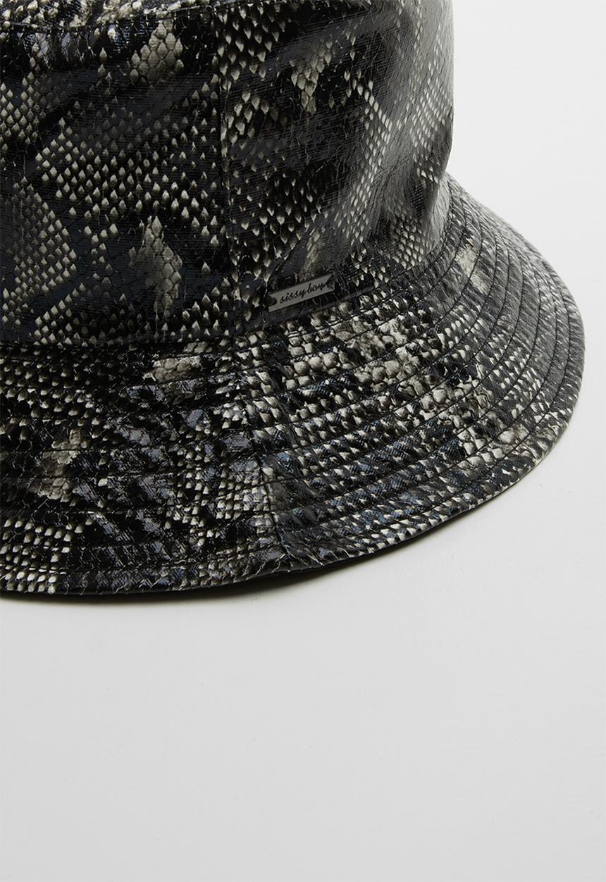 SISSY BOY - Pu snake print bucket hat - black