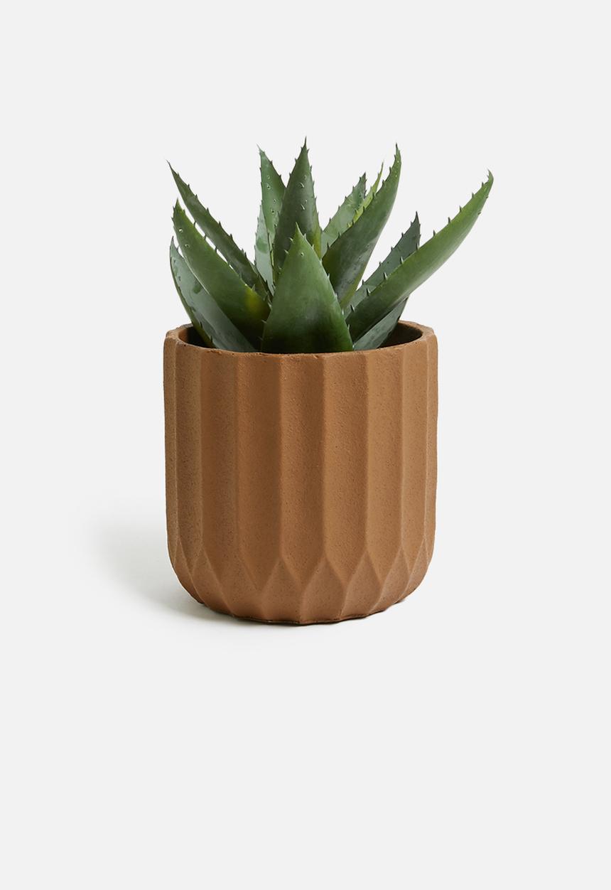 Present Time - Stripes pot plant - clay brown cement