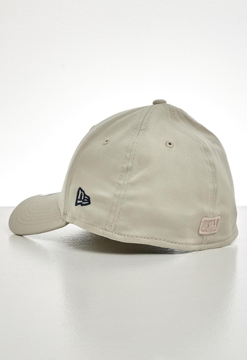 New Era - 3930 league essential  New York Yankees - stone & navy