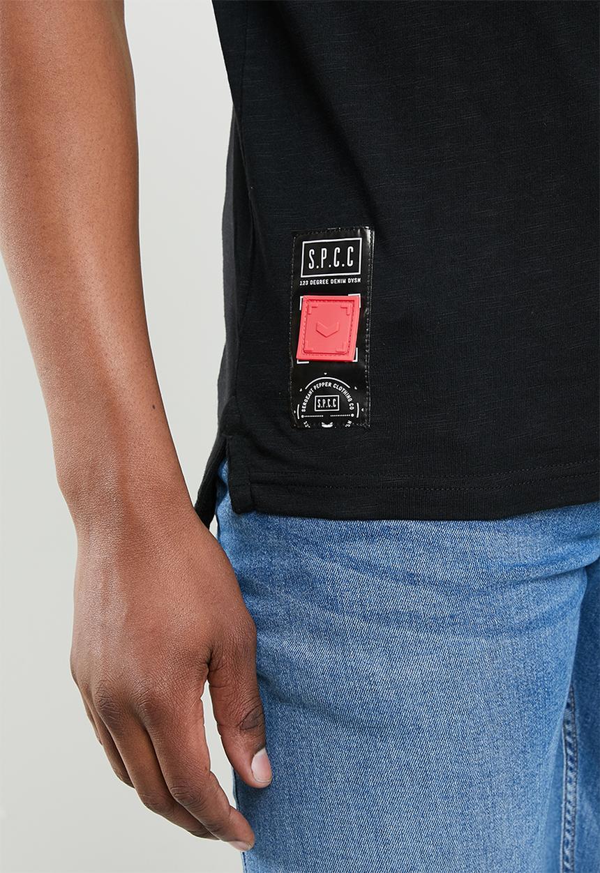 S.P.C.C - Maverick stepped hem tee - black