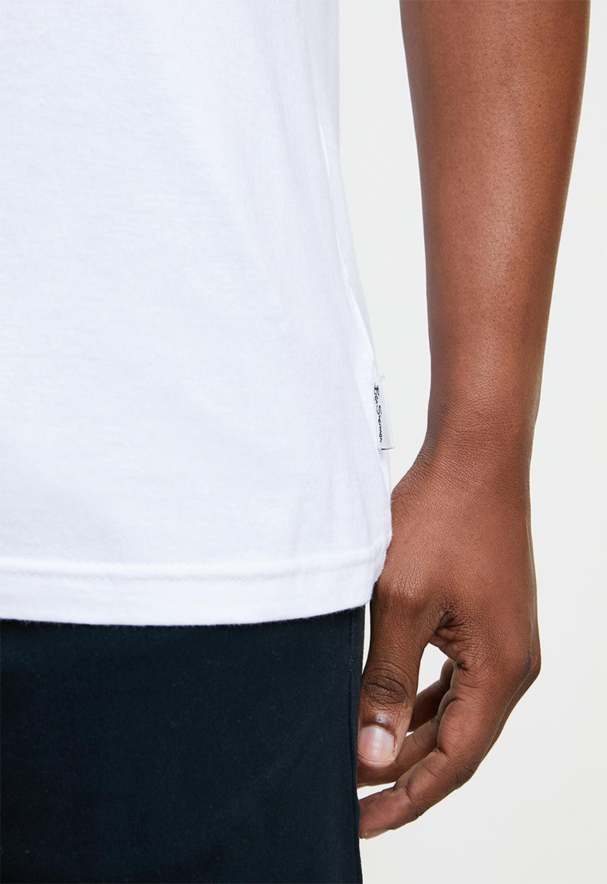 Ben Sherman - Half flag tee - white