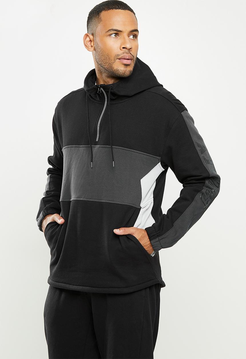 Hurley - Onshore blocked qz - black