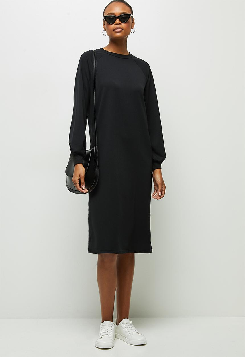 edit - Long sleeve sweater midi dress - black