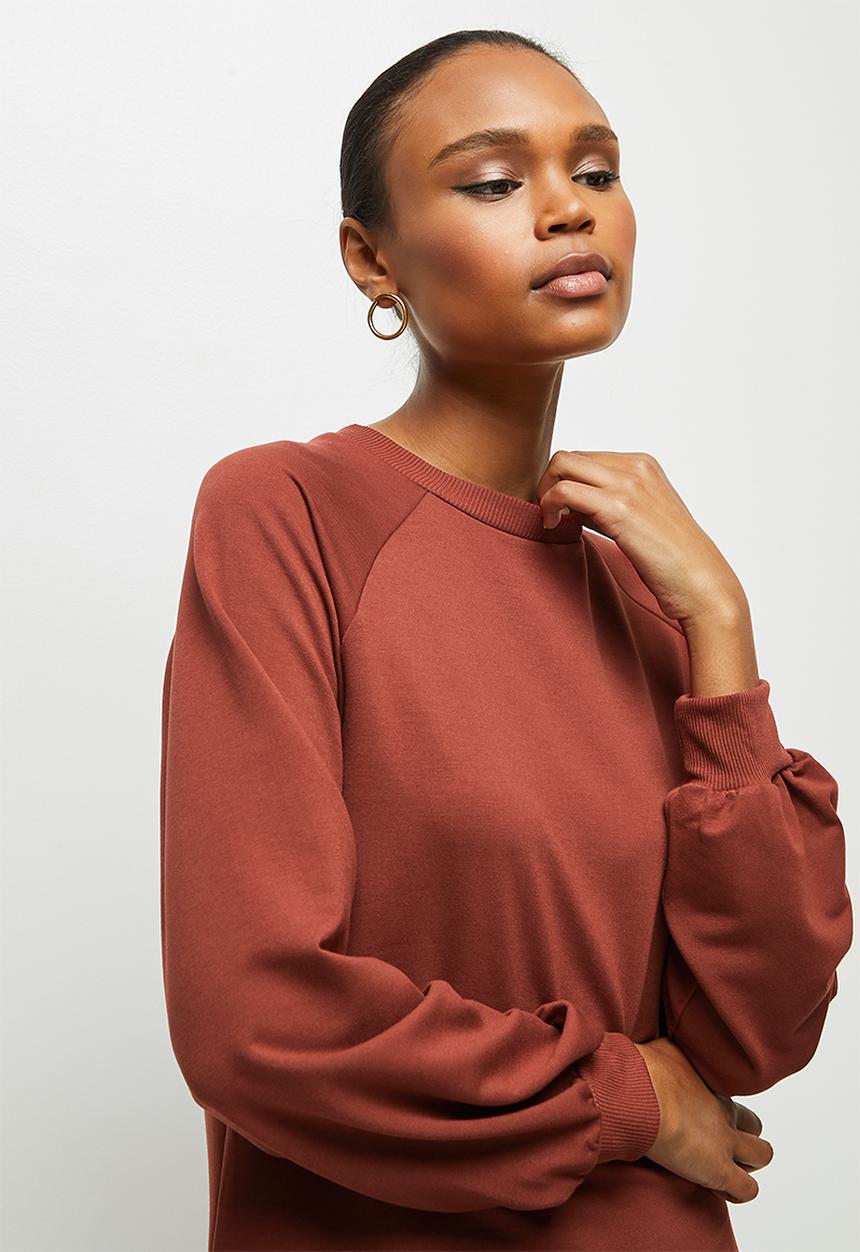 edit - Long sleeve sweater midi dress - rust