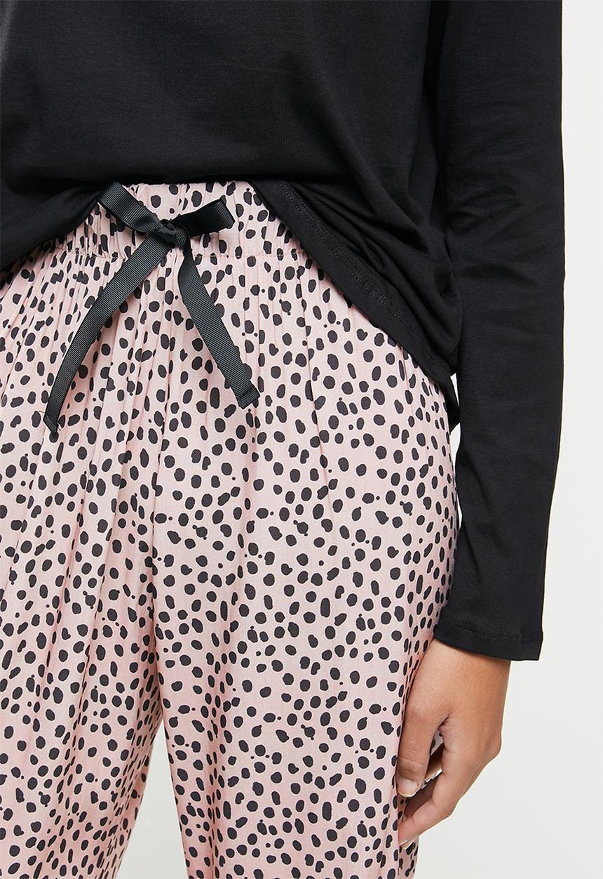 Superbalist - Sleep long sleeve fitted top & pants - black & pink