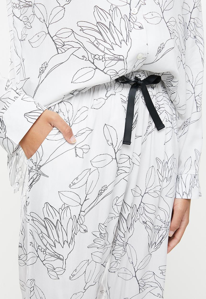 Superbalist - Sleep shirt & pants set - white & black