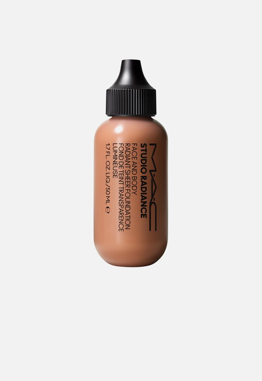 MAC - Studio Radiance Face and Body Foundation - W4 Medium