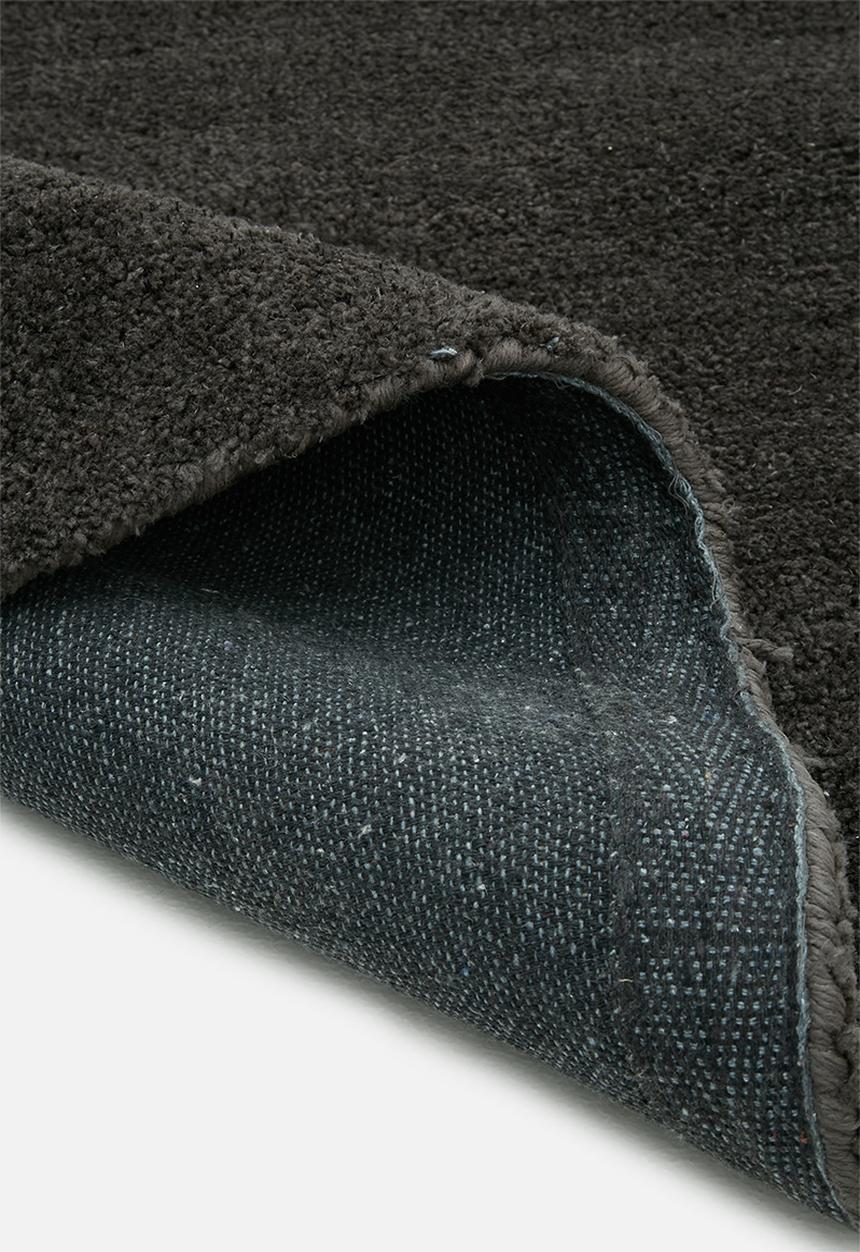 Sixth Floor - Shaggy round rug - charcoal