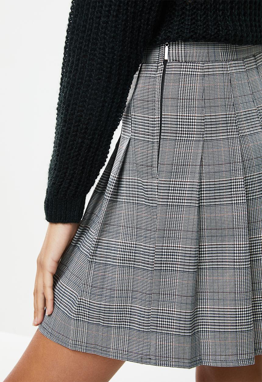 Blake - Pleated tennis skirt - black & white