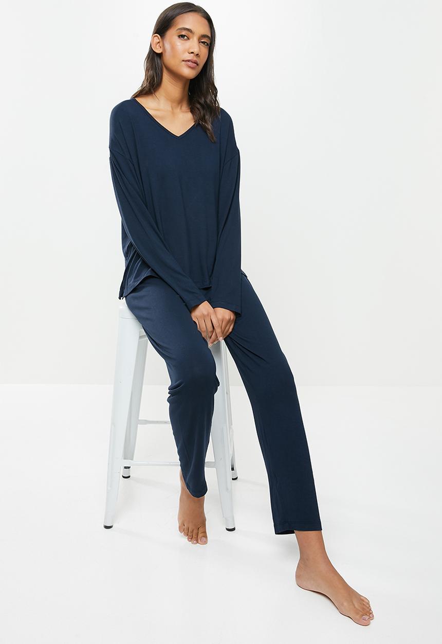 Superbalist - V-neck sleep top & pants set - navy