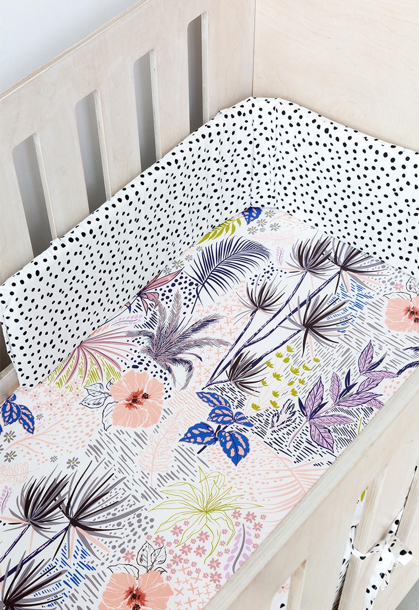 Phlo Studio - Spotty  cot bumper - black & white