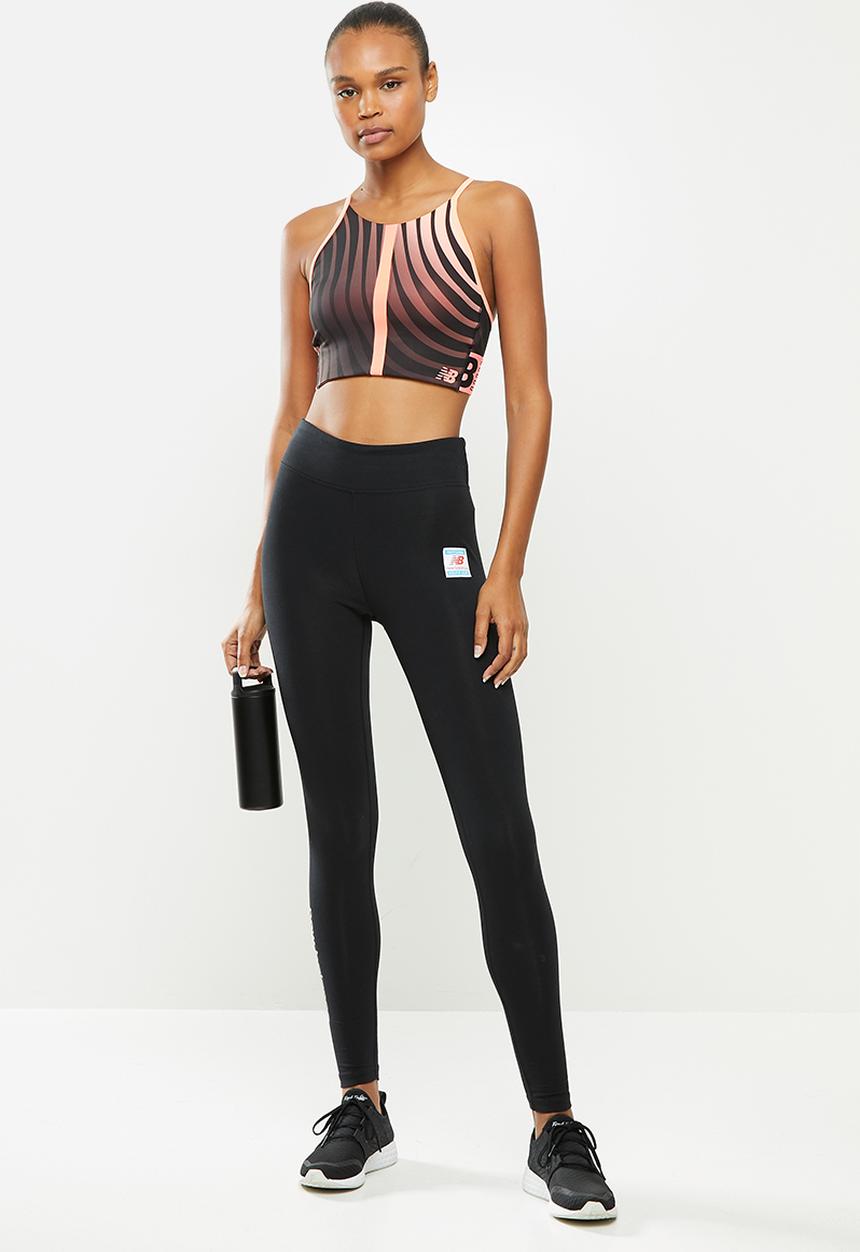 New Balance  - Relentless crop top - black & coral