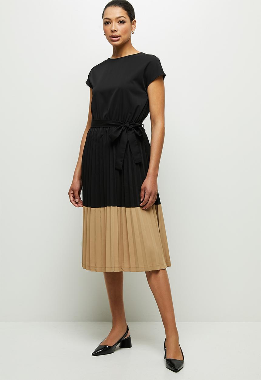 edit - Pleated combo dress dress - black