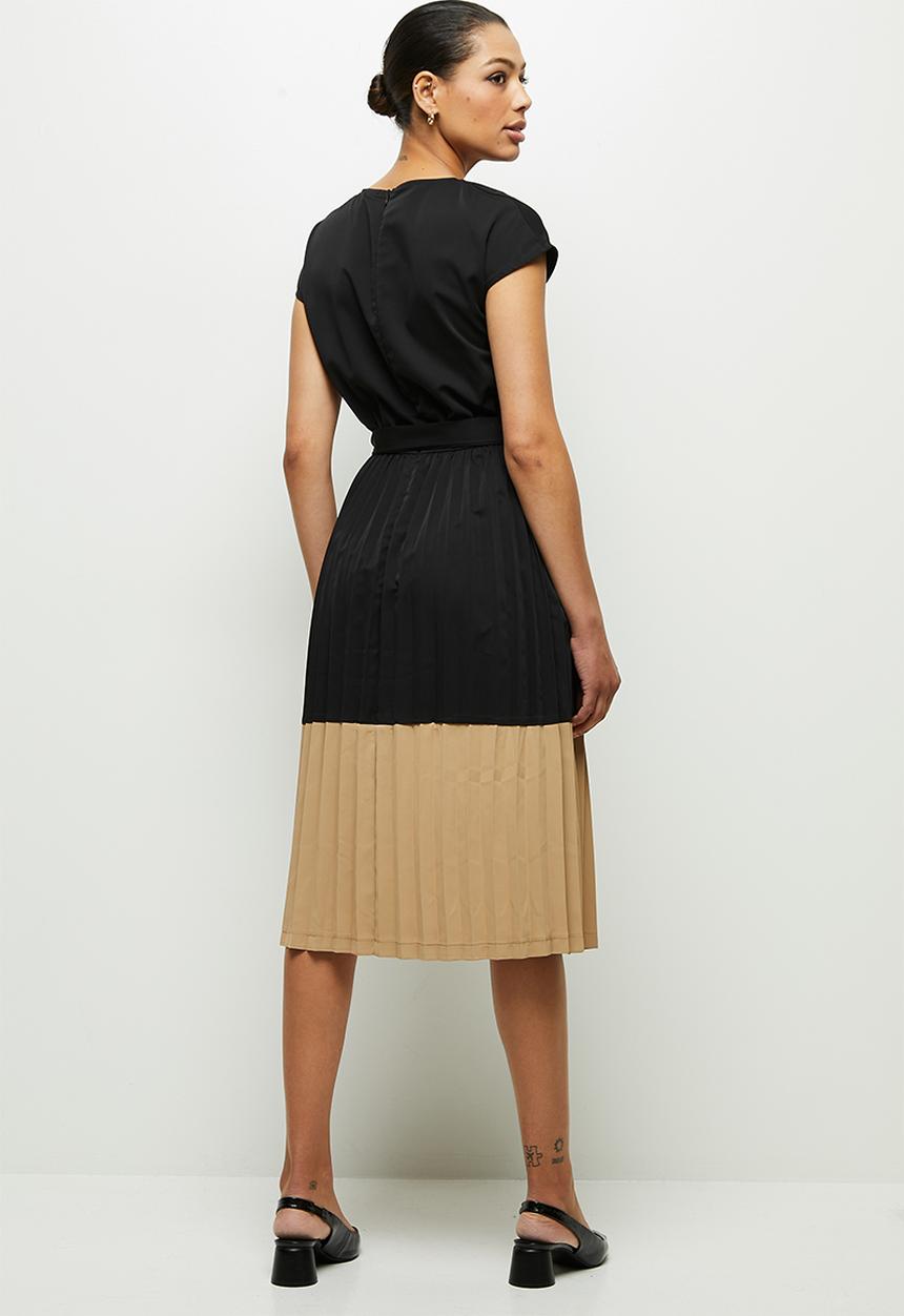 edit - Pleated combo dress dress - black
