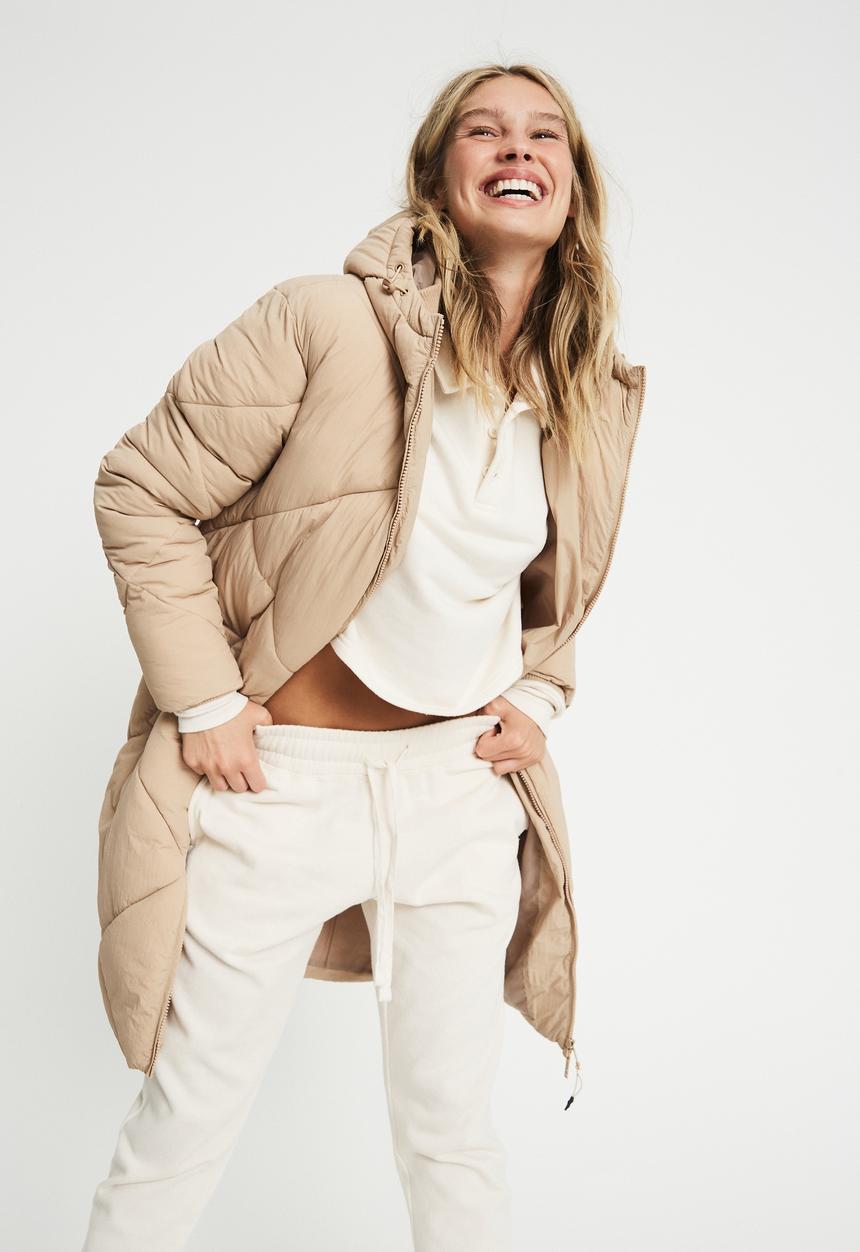 Cotton On - The recycled mother longline puffer - cuban sand