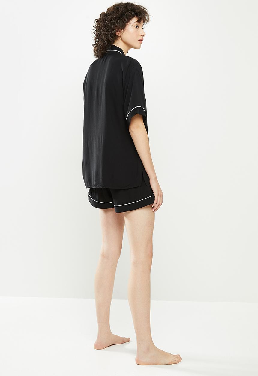 Superbalist - Sleep shirt & shorts set - black & white 