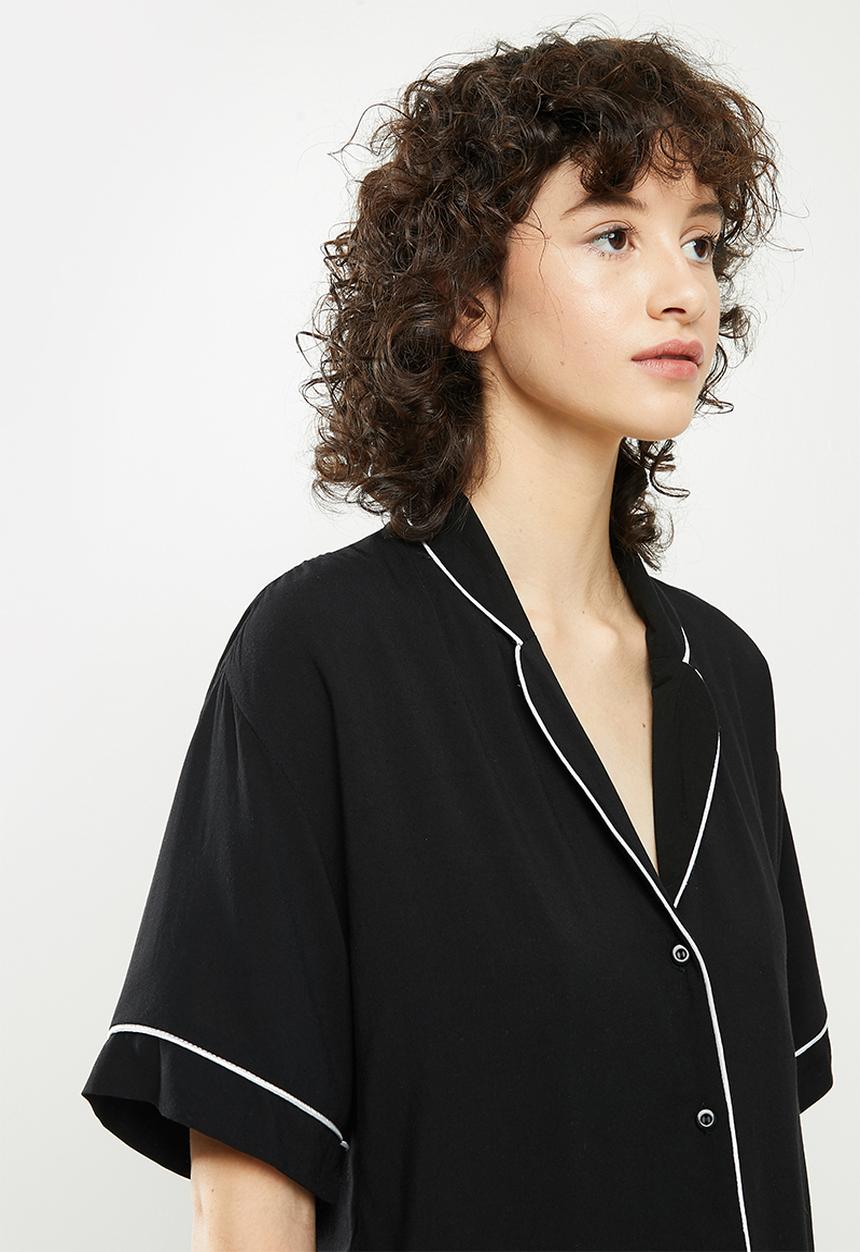 Superbalist - Sleep shirt & shorts set - black & white 