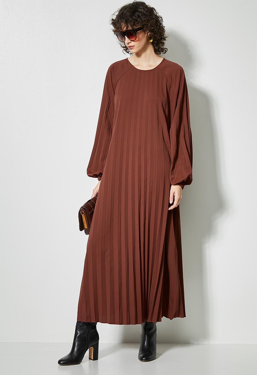 Superbalist - Pleated trapeze dress - brown