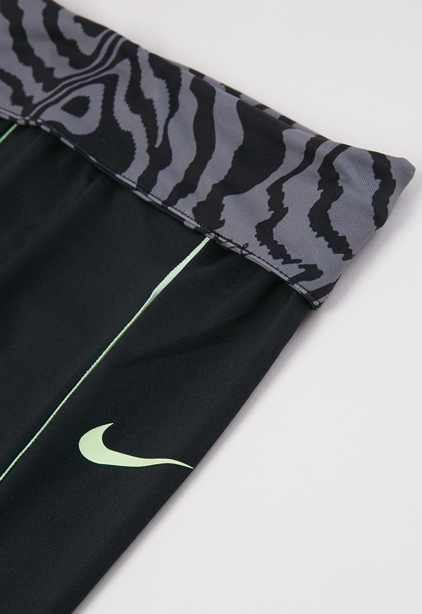 Nike - Nike electric zebra legging - black