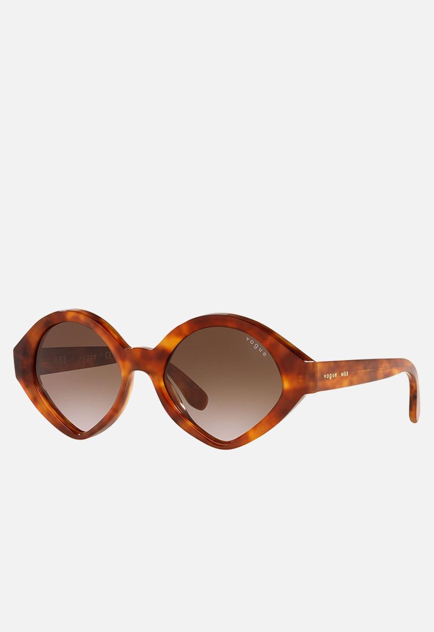 Vogue Eyewear - Vogue x mbb irregular sunglasses - yellow havana