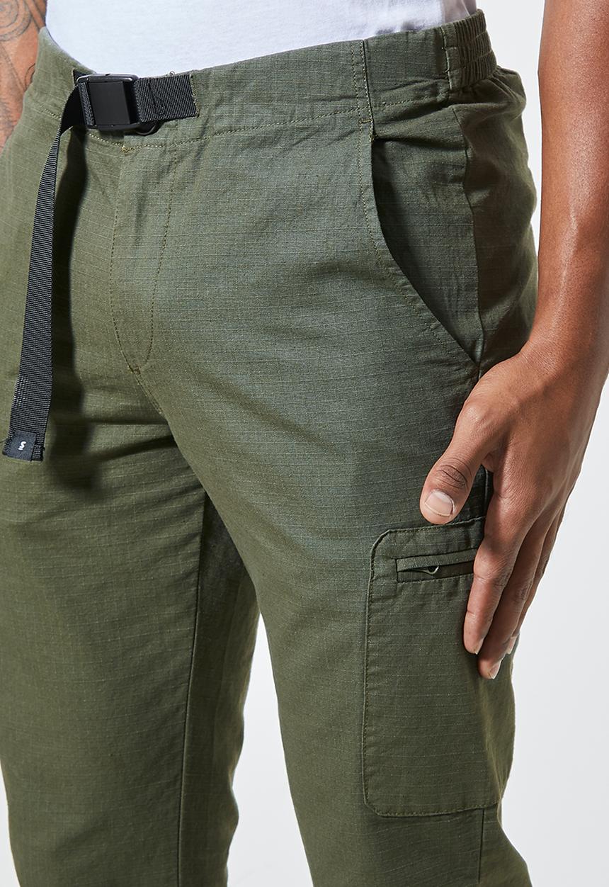 Superbalist - Osaka tapered utility pant - olive 