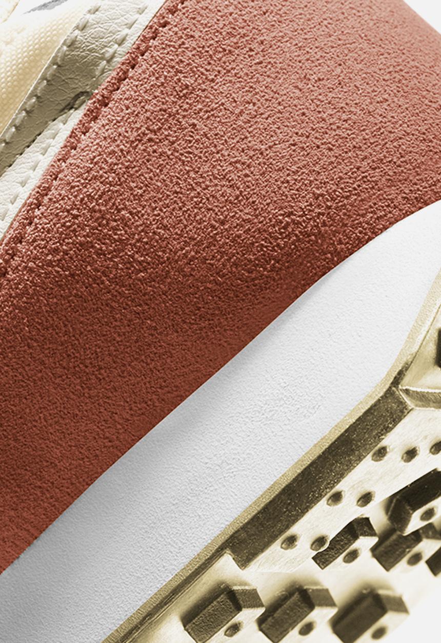 Nike - Daybreak - pale ivory/desert sand-light sienna