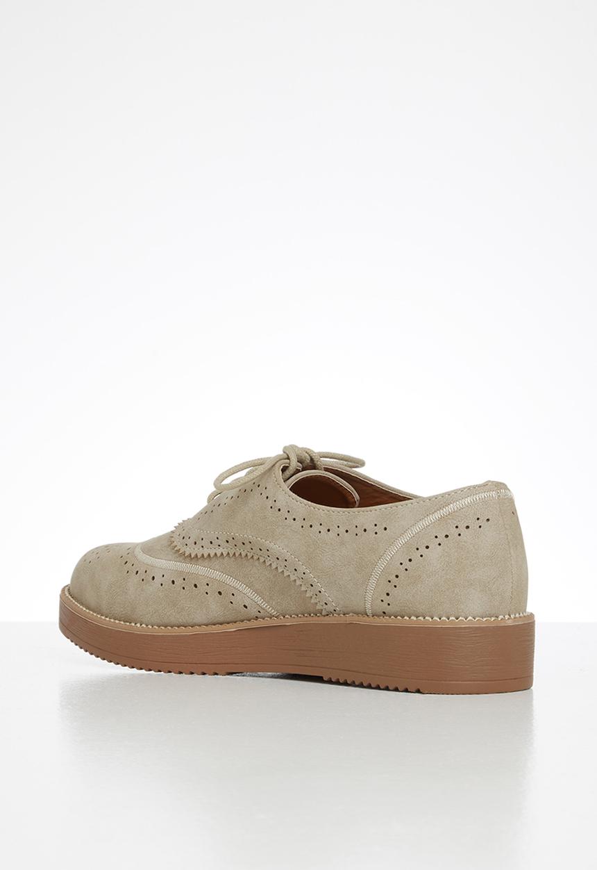 Jada - Lace-up brogue - sand