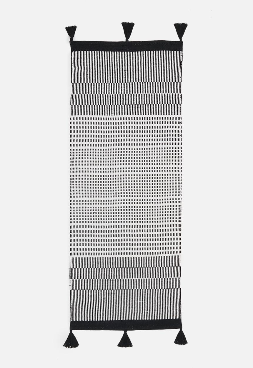 Sixth Floor - Jed woven runner - black & white