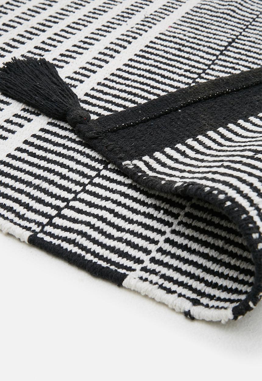 Sixth Floor - Jed woven runner - black & white