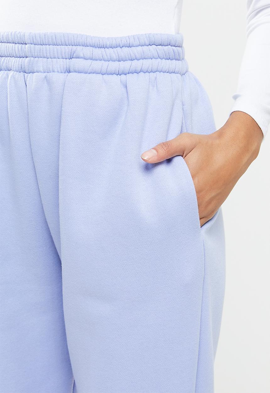 Blake - Slouchy jogger - light blue