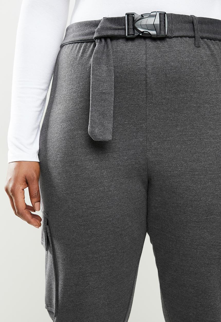Missguided - Plus cargo jogger with buckle - grey