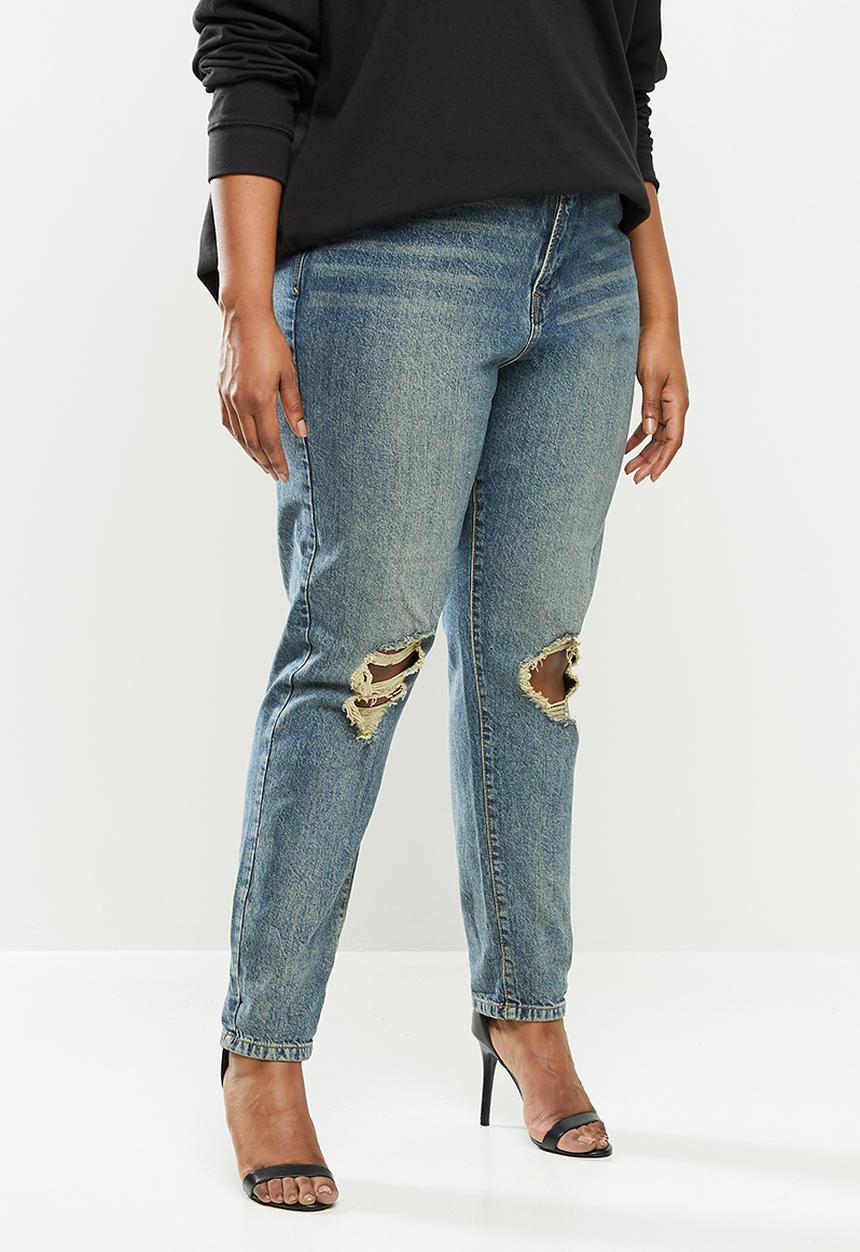 Missguided - Plus distressed turn up hem mom jean - blue