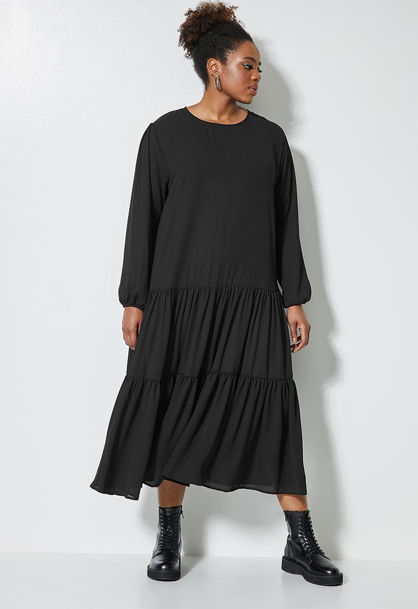 Superbalist - Tiered balloon sleeve maxi dress - black