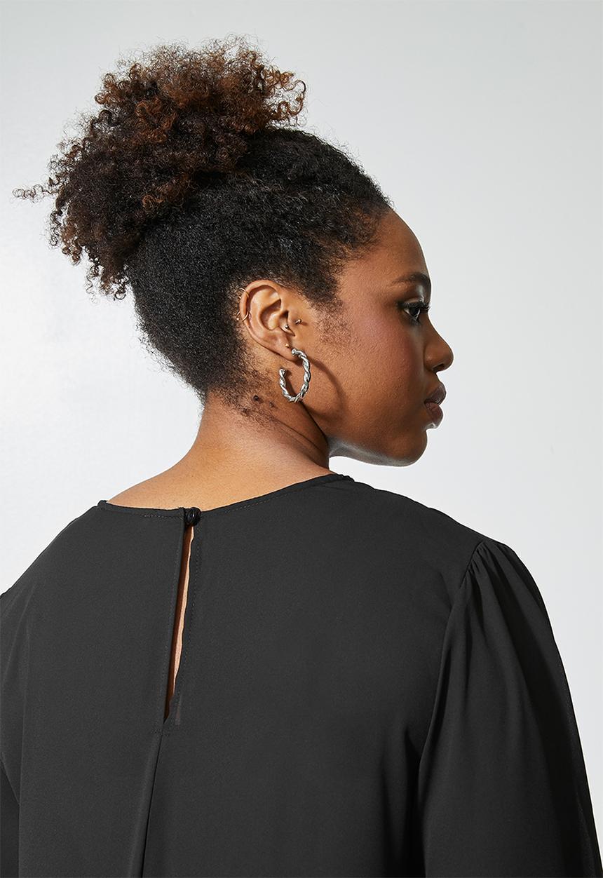 Superbalist - Tiered balloon sleeve maxi dress - black