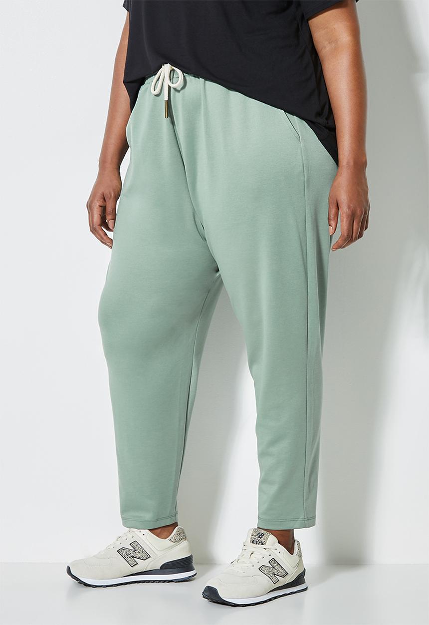 Superbalist - Premium dropped crotch jogger - sage