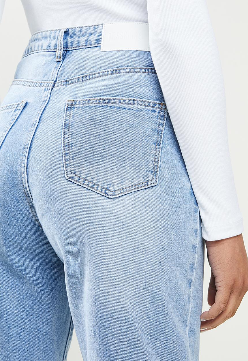Missguided - Knee rip riot mom jean - blue