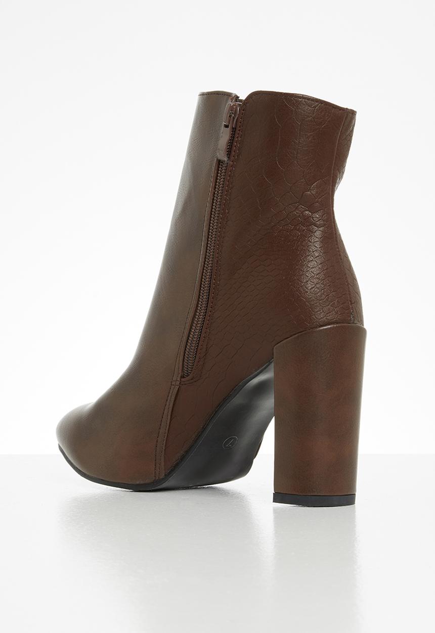 Seduction - Snake detail ankle boot - chocolate 