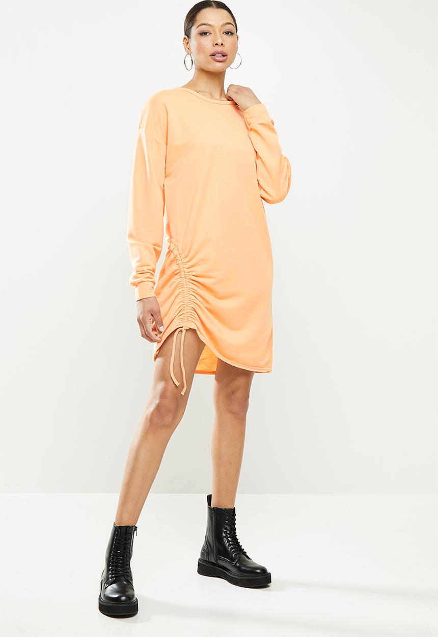 Missguided - Ruched side sweater dress - peach