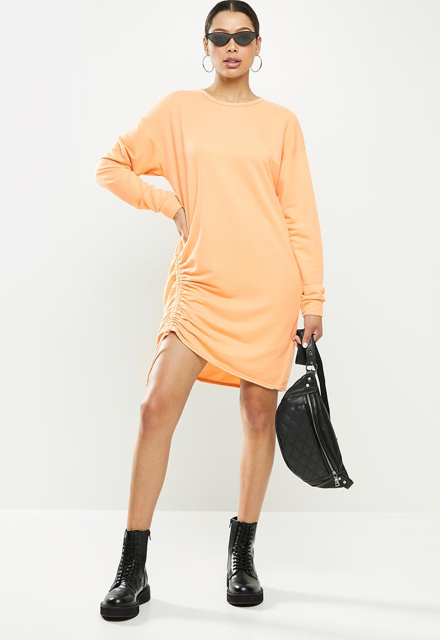 Missguided - Ruched side sweater dress - peach