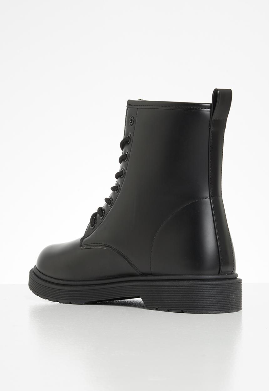 Seduction - Combat lace up boot - black