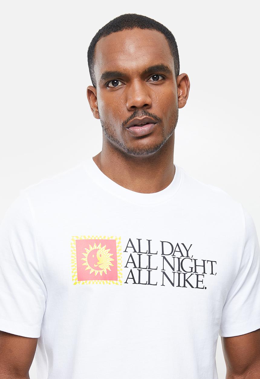 Nike - Nsw verbiage tee  - white
